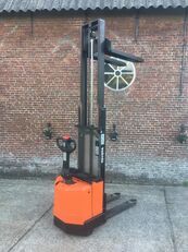 stacker Toyota 7SM12